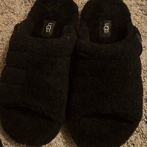 Gently worn Ugg slippers size 8